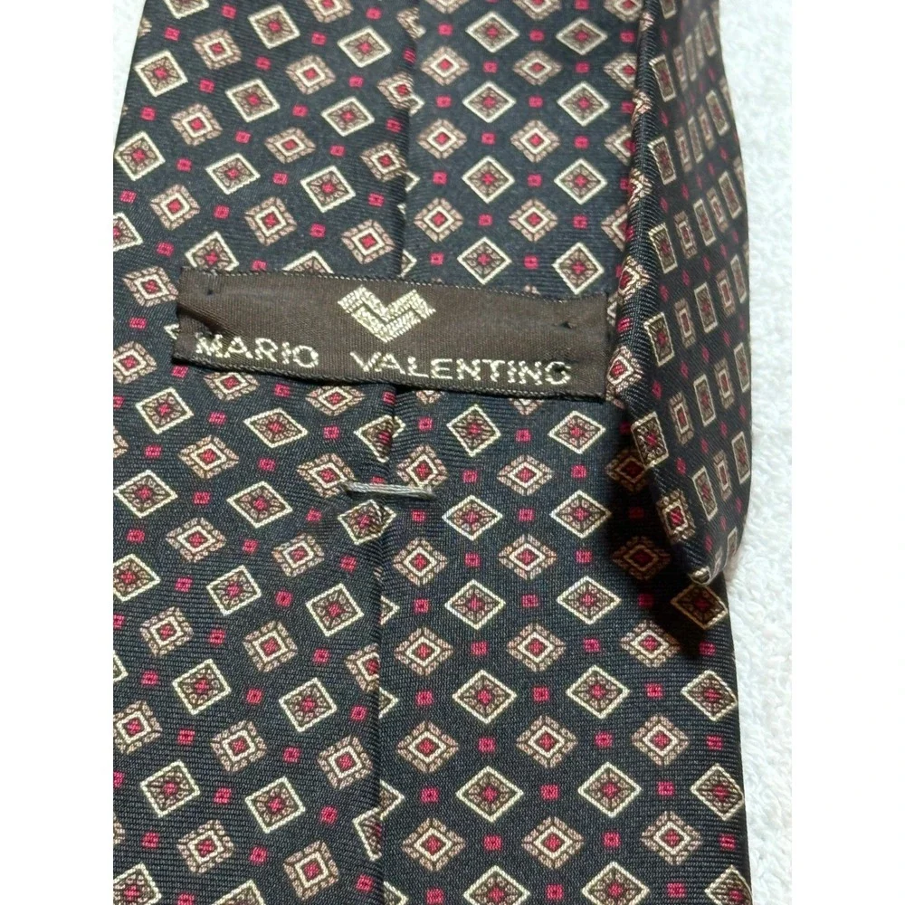 Mario Valentino Silk Tie Geometric Diamond Pattern Red Gold Blue Made in USA